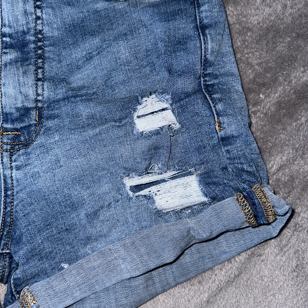High Rise Stretchy Shorts - Picture 3 of 7
